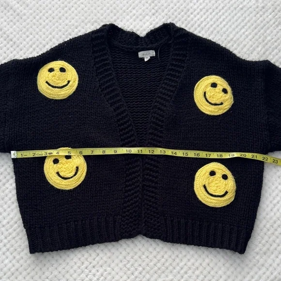 🖤😊EUC Black Smiley Face Cropped Cardigan | Women’s Small 😊🖤 - Picture 4 of 7